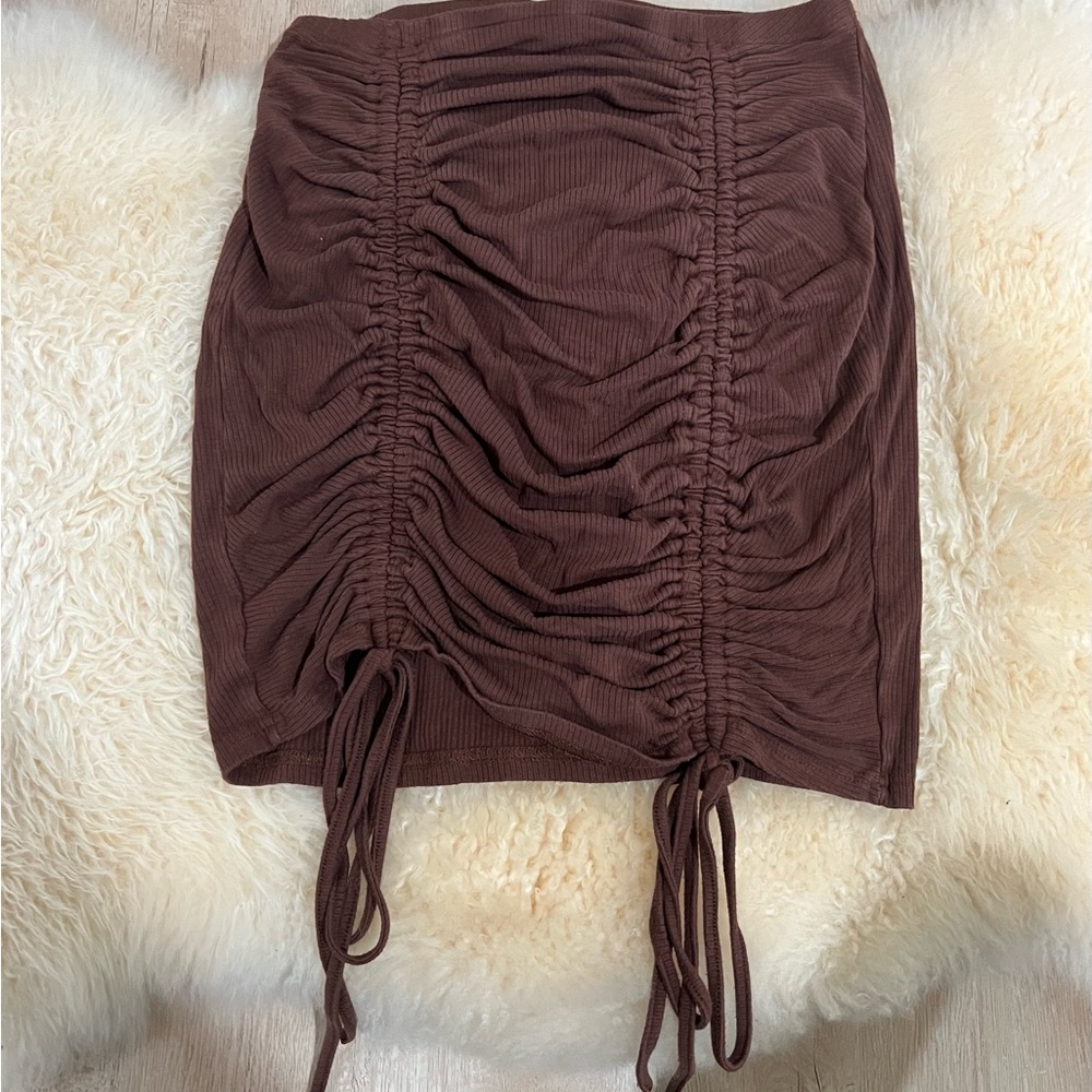 Brown lightweight tight skirt